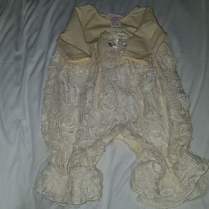 CACHCACH ONESIE/ PORTRAIT